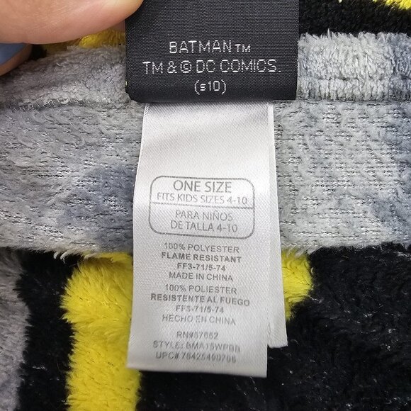 Batman Youth Boys Bath Robe One Size Kids Sizes 4-10 Gray Fleece Bat Back Logo - Picture 9 of 12